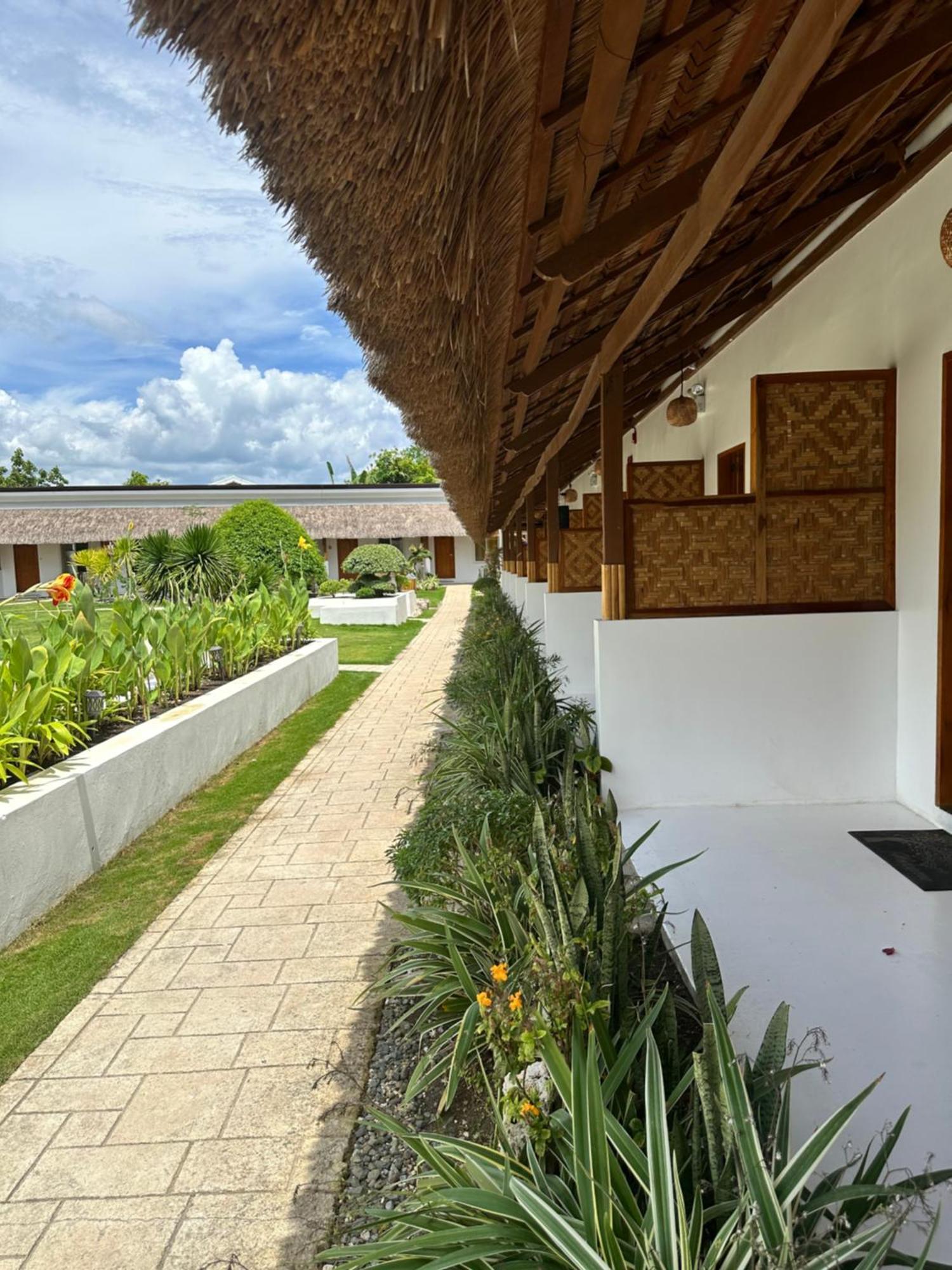 Treeshade Resort & Spa Moalboal Eksteriør billede
